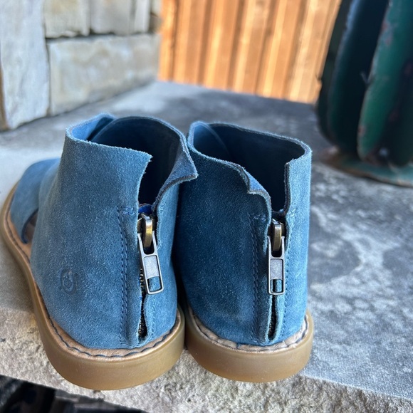 Born women’s IWA leather suede blue Sandals with open toe Sz-6M. Q - Picture 8 of 12